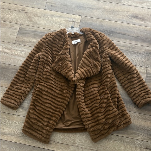 BB Dakota Jackets & Blazers - BB Dakota faux fur open front jacket